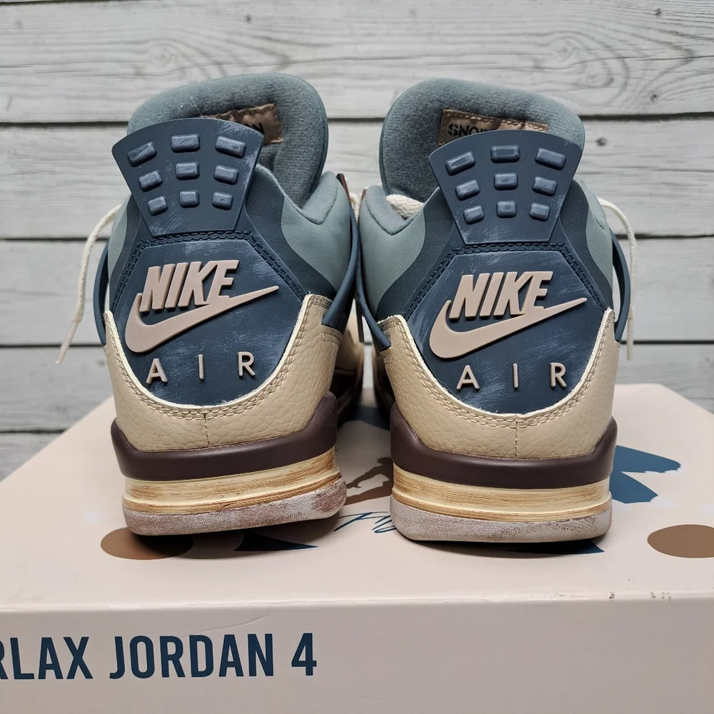 Jordan iconic retro